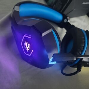 Gaming Headset with LED Lights - Black and Blue